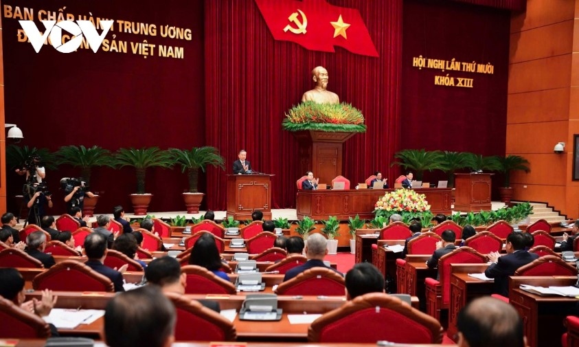 Party Central Committee opens 10th plenum, focusing on personnel affairs